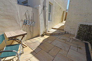 Patio- click for photo gallery